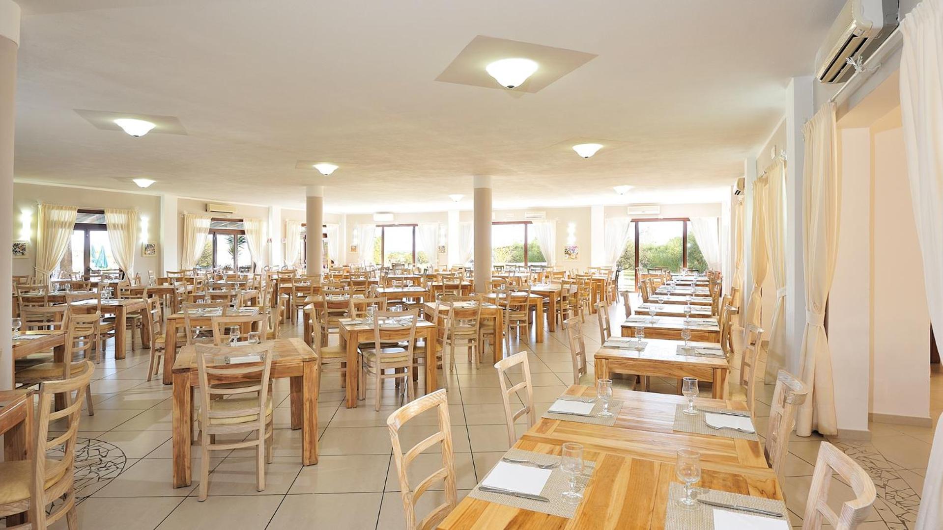 Futura Club Cala Fiorita Hotel Agrustos Екстериор снимка
